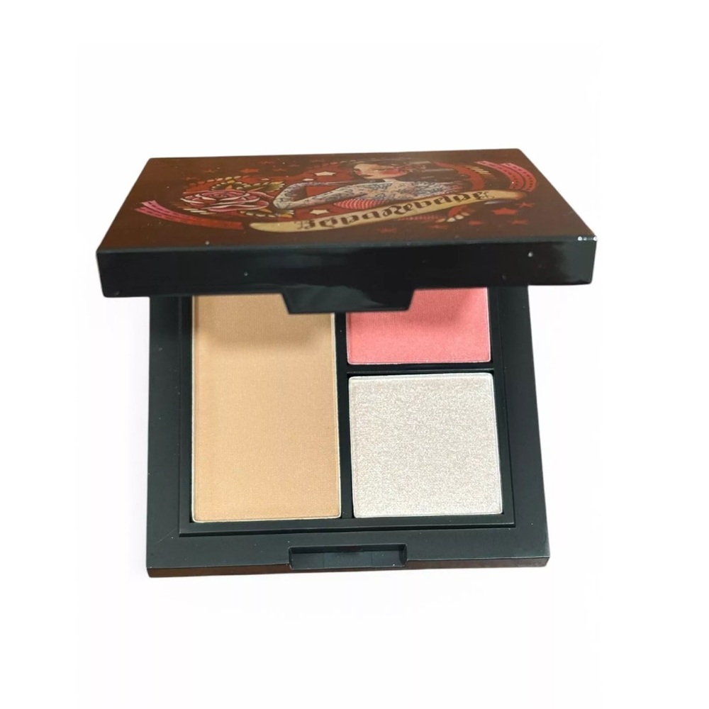 NWT Reina Rebelde Contour Trio